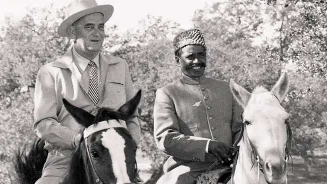 पाकिस्तानी ऊंटवाला बशीर अहमद उपराष्ट्रपति लिंडन बी जॉनसन के साथ