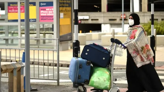 کورونا، ائیرپورٹ