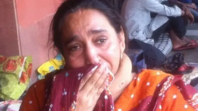 नजीब की मां