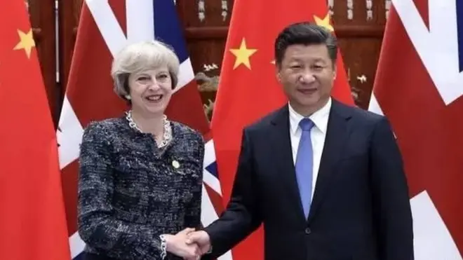 2016年9月，特雷莎·梅在杭州出席20國集團峰會，與中國國家主席習近平會面並表示，英中正處於發展關係的"黃金時代"。
