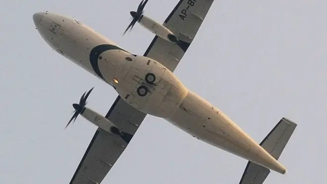 Середньомагістральний турбогвинтовий ATR-42 розрахований на перевезення 40-50 пасажирів