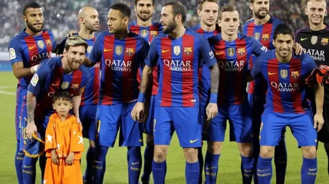 چھ سالہ افغان بچہ مرتضیٰ احمدی لیونل میسی کے مداح ہیں۔ رواس سال دھاری دار پلاسٹک بیگ سے بنی شرٹ پہنے ہوئے اُن کی تصویرسوشل میڈیا پر وائرل ہوئی۔