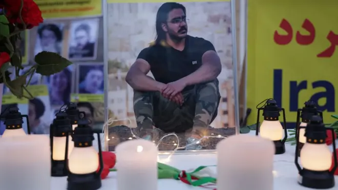 체포된 지 23일 만에 공개 처형된 마지드레자 라흐나바드(23)