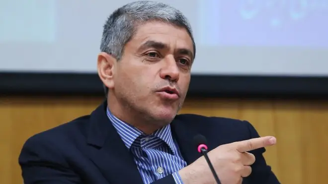 وزیر اقتصاد تعلق حساب های خبرساز بانکی به صادق لاریجانی را تکذیب کرده و این حساب ها را متعلق به قوه قضاییه دانسته است