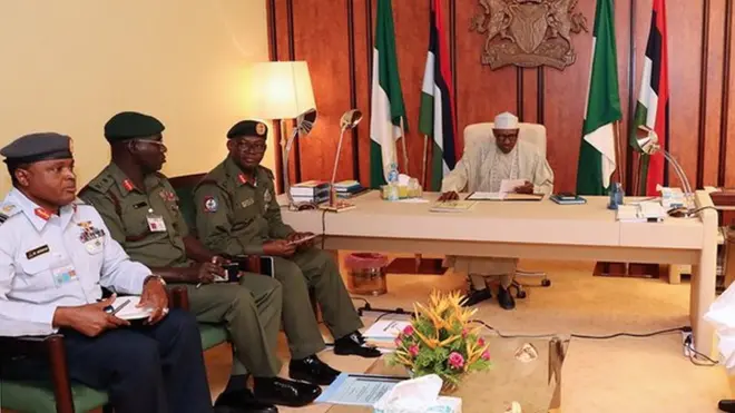 Buhari n se ipade lu awọn olori ologun ilẹ wa