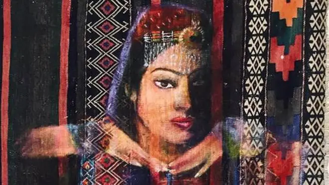 دا څلور نقاشۍ د "ماهور" په نامه د نجونو د یوې ‌‌‌‌‌‌ډلې وې