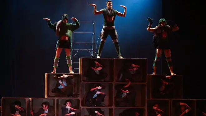 කලාව කුමක් සඳහාද?