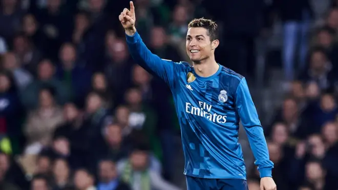 Ronaldo a inscrit mercredi, face au PSG, ses 100ème et 101ème buts en C1 avec le Real.