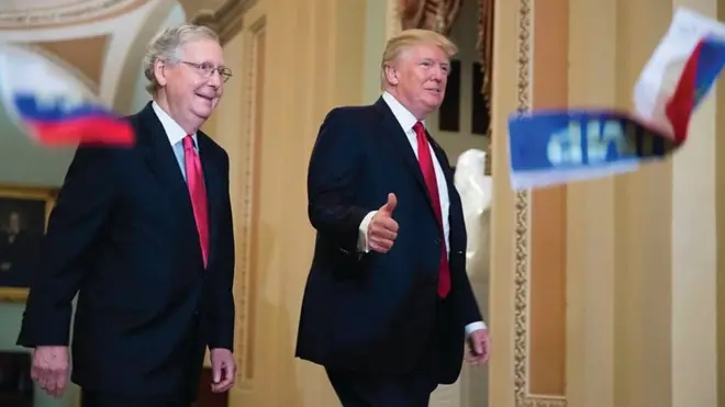 "Трамп - предатель!", - кричал активист, напавший на президента США.