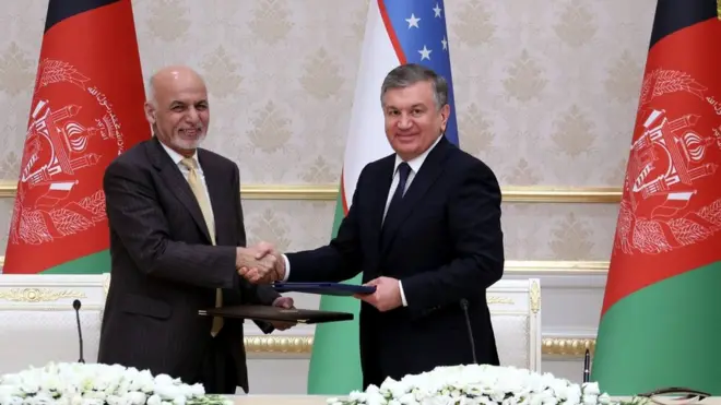 ولسشمرانو اشرف غني او میرضیایف په تاشکند کې نژدې ۲۰ تړونونه لاسلیک کړل