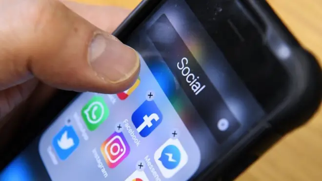 Facebook almacena los registros de llamadas hechas y recibidas en dispositivos con sistema Android, así como mensajes de texto.