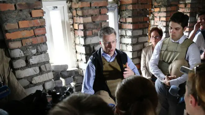 Курт Волкер відвідав зону АТО