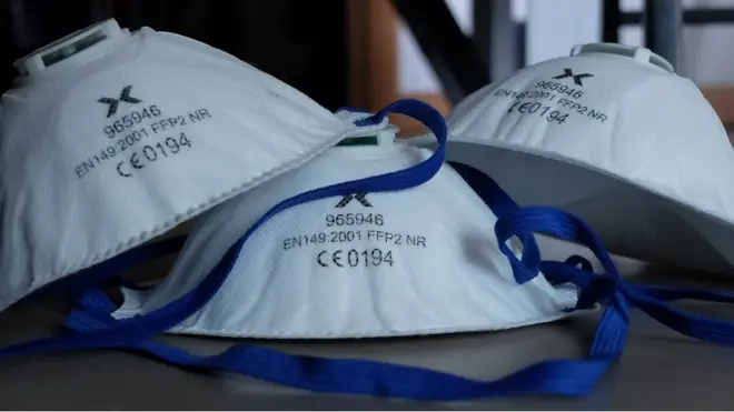 حرب كمامات بين دول كبيرة