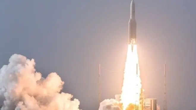 فرانسه د خپلې نوي فضايي دفاعي ستراتیژۍ د پرمختګ هڅه کوي