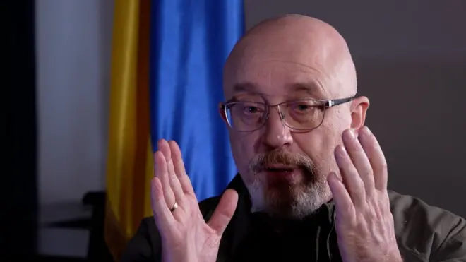 Эта война - война ресурсов, говорит министр обороны Резников, а у Украины и ее союзников ресурсов предостаточно