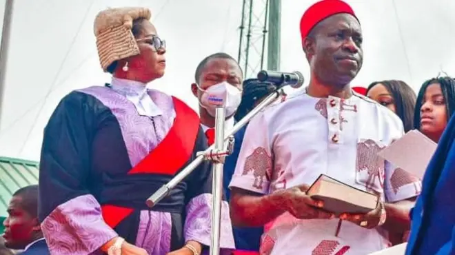 Charles Soludo Ebe ọ na-aṅụ iyi ọrụ