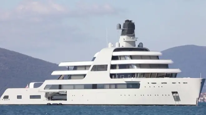 Яхты олигархов – арестованные и не попавшие под арест