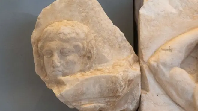 Fragmento del Partenón devuelto por el Vaticano