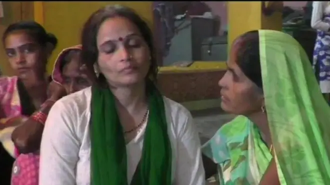 મૃતક કમલેશ તિવારીના પરિવારજનો