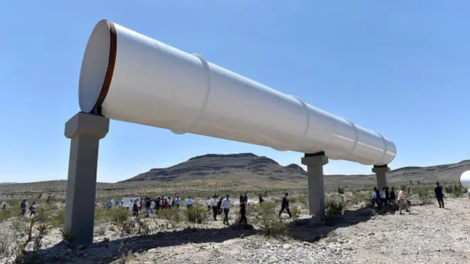 Віце-прем'єр Геннадій Зубко сказав, що домовився про Hyperloop між двома містами із з американським бізнесменом Ілоном Маском.