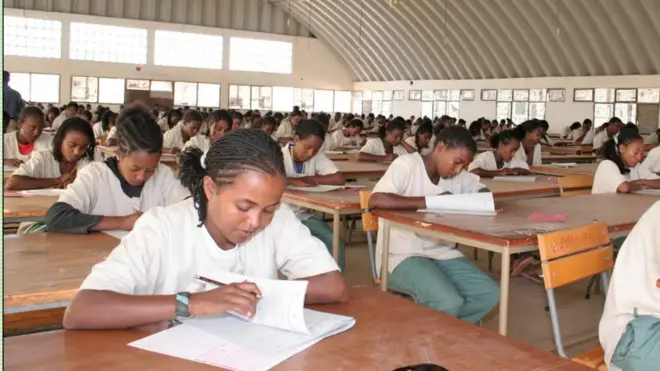 ኣባላት ሃገራዊ ኣገልግሎት