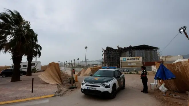 Španska policija na mestu nesreće