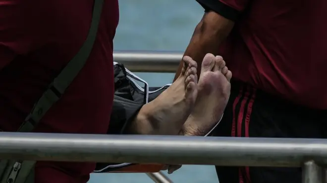 ร่างผู้เสียชีวิตอย่างน้อย 38 คนถูกกู้ได้จากซากเรือที่จมกลางทะเลภูเก็ต