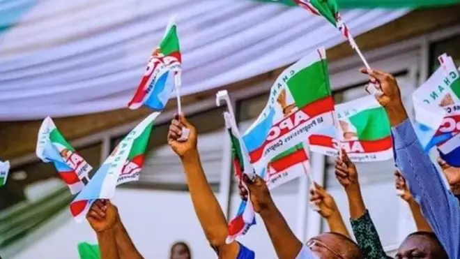 Alága ẹgbẹ́ APC méjì ló yọjú ní ìpínlẹ̀ Oyo lọjọ Sátidé