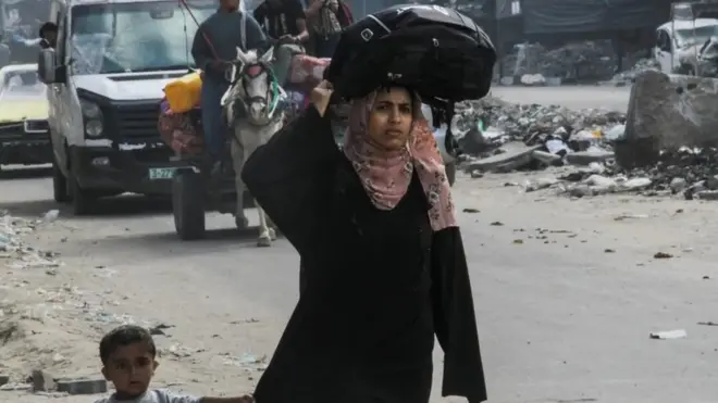 Agencija UN za palestinske izbeglice (UNRVA) upozorava da su naredbe o bombardovanju i evakuaciji „do hiljade raseljenih porodica i sve većeg straha" u severnoj Gazi