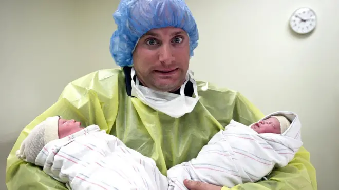 Los padres también experimentan cambios en su estilo de vida cuando un bebé nace.