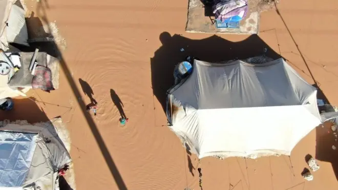 مخيم للاجئين شمال سوريا