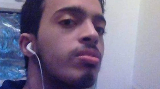 اعتقل محمد أبو القاسم في مطار الاسكندرية