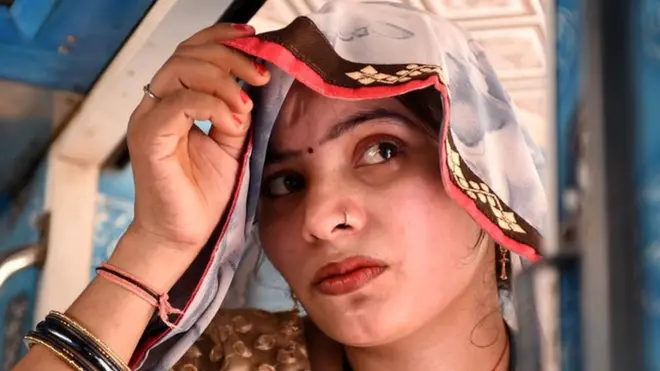 ગુજરાતથી નીકળેલાં ઉત્તર ભારતીય મહિલા