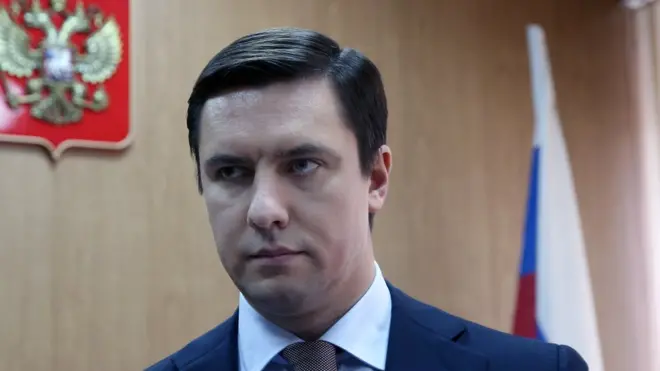 "В ближайшее время я туда ехать не планировал", - прокомментировал Карпов сообщение о своем аресте в Британии