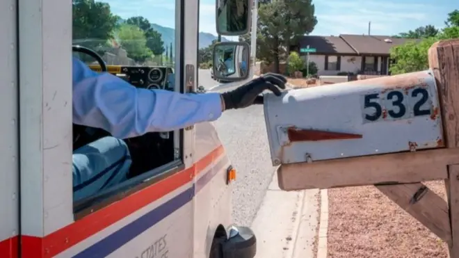 تأثرت خدمة البريد الأمريكية بسبب أزمة تفشي فيروس كورونا