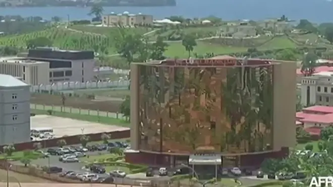 مبنى القمة الأفريقية العربية في مالابو عاصمة غينيا الاستوائية