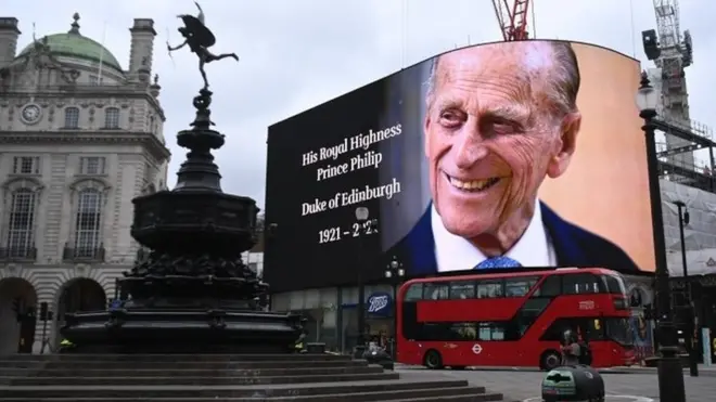 Площадь Пикадилли