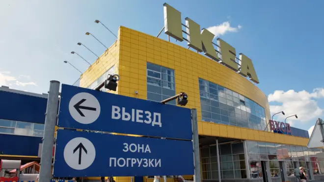 Российские СМИ сообщают, что офис оцеплен, а вошедших туда сотрудников не выпускают