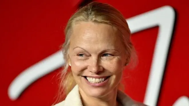 Памела Андерсон