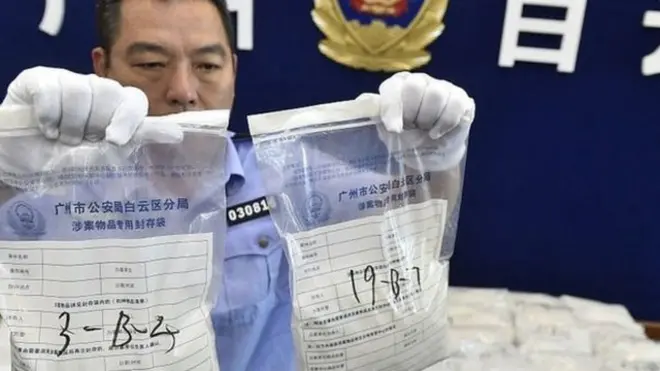 په چین کې تر ډېره د نشه يي توکو په قاچاق او تولید تورن کسان په اعدام محکومېږي.