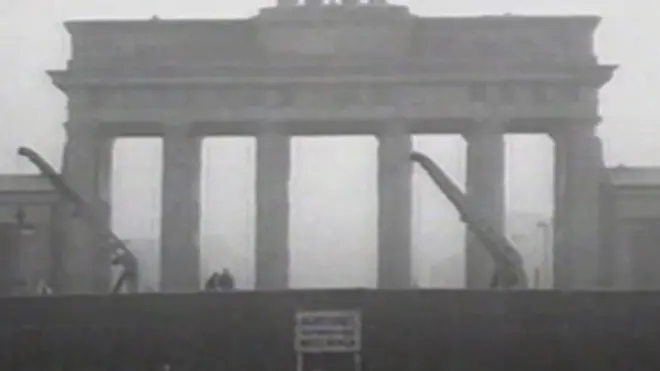 Zašto je podignut Berlinski zid?