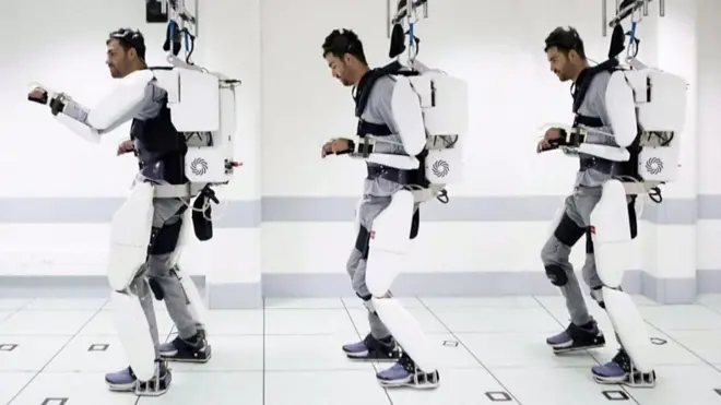 Экзоскелет управляется силой мысли