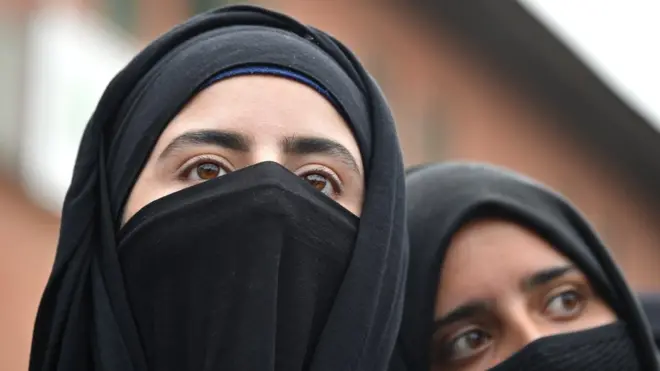 कश्मीरी लड़कियां