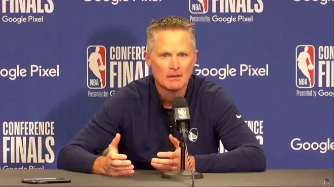 El entrenador de la NBA Steve Kerr, indignado tras el tiroteo en Uvalde