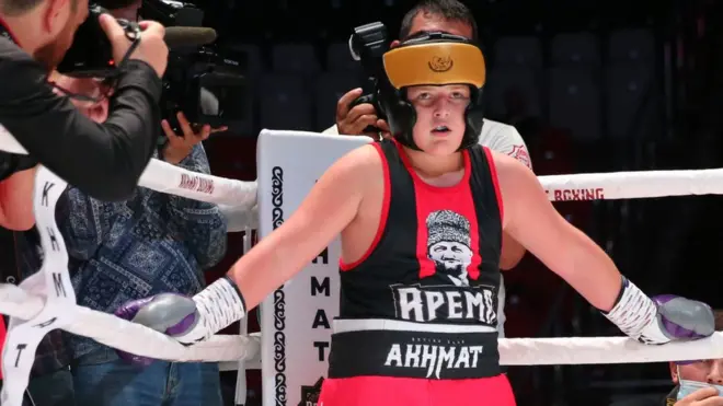 Сыновья Рамзана Кадырова участвуют в публичных бойцовских турнирах с 2016 года.