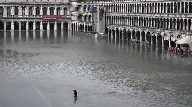 Наводнение в Венеции.