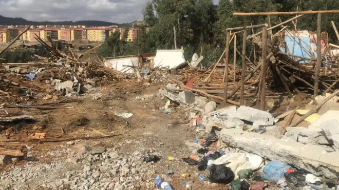 Manneen seeraan alaa magaalaa Laga Xaafoo Laga Daadhiitti yeroo diigaman