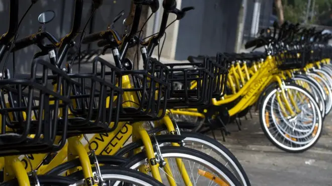 Nova rede pretende colocar até 100 mil bicicletas compartilhadas nas ruasroleta de números 1 a 50São Paulo