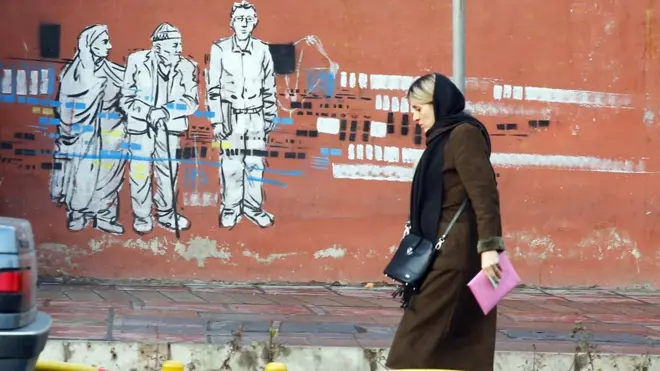 كتاب يقولون إن الاحتجاجات الأخيرة مختلفة عما حدث في 2009 ولذلك خمدت