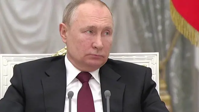 بوتين يوبخ رئيس المخابرات الروسية في اجتماع بشأن أوكرانيا